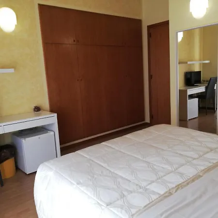 Hotel Roma 2*
